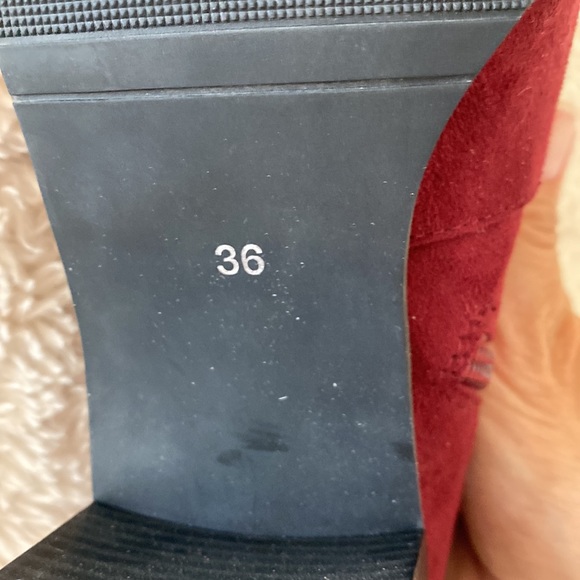 Burgundy Suede ankle boots - Picture 6 of 7